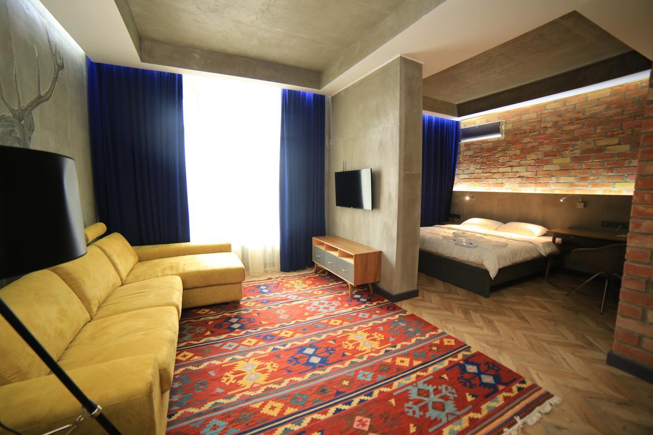 Bugu Hotel Bishkek Luaran gambar